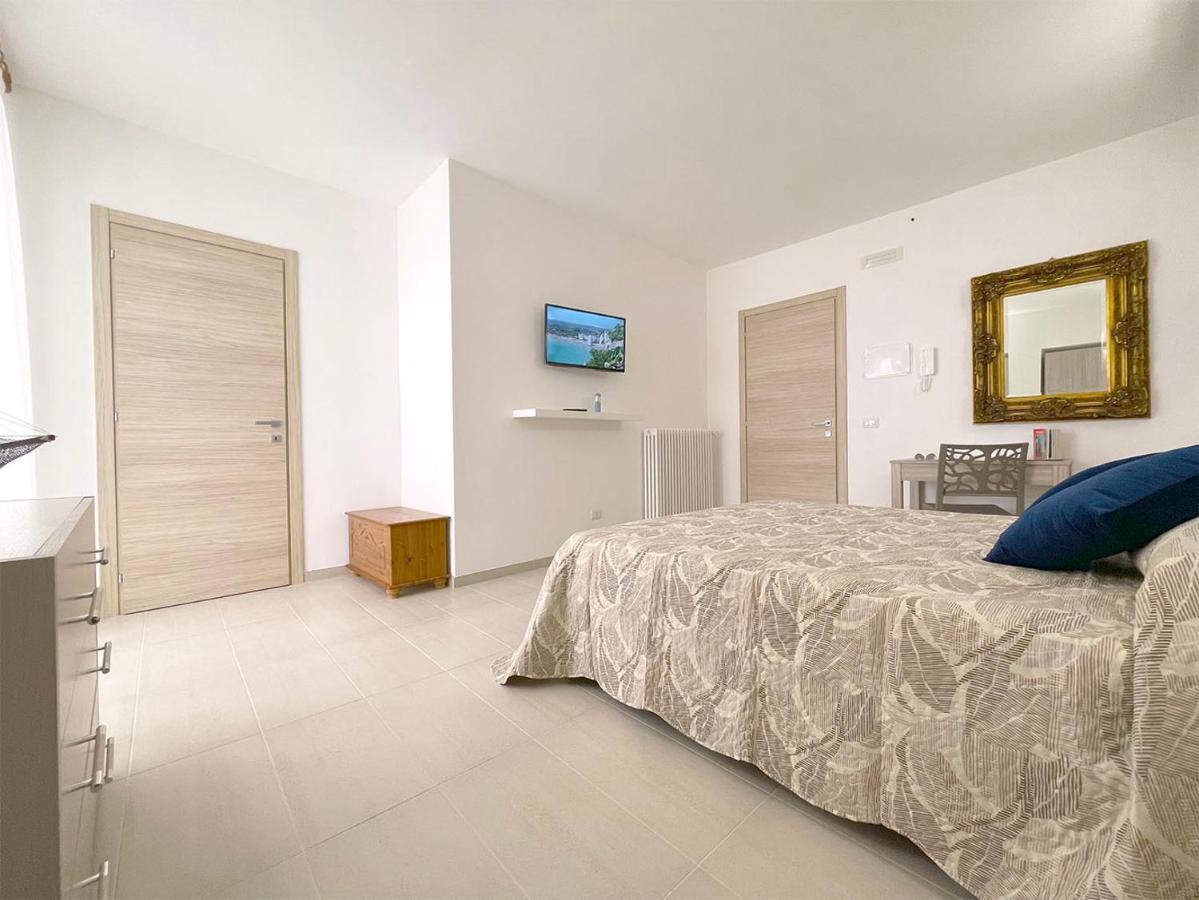 B&B Casa Desimio Вьесте Экстерьер фото