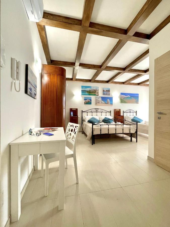 B&B Casa Desimio Вьесте Экстерьер фото
